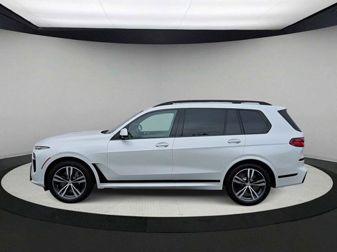 New 2026 BMW X6 M60i image 5