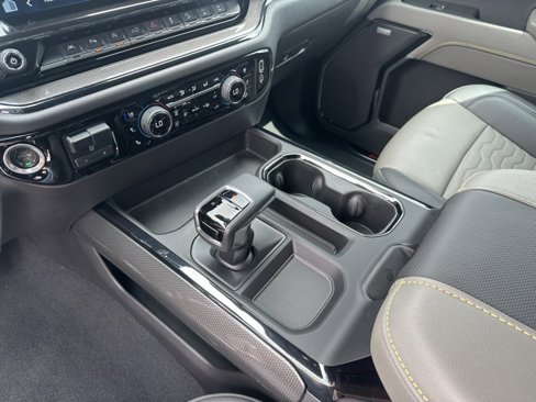 Used 2025 Chevrolet Silverado 1500 ZR2 w/ Technology Package image 35