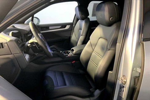 New 2026 Porsche Cayenne image 5