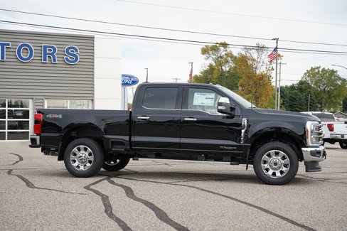 New 2026 Ford F350 Lariat w/ Chrome Package image 2