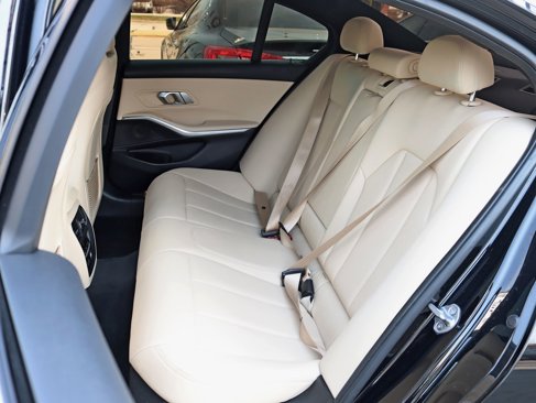Used 2020 BMW 330i xDrive Sedan w/ Convenience Package image 30