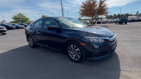 Used 2018 Honda Civic EX image 2