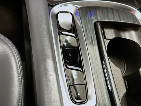 Used 2024 Buick Enclave Premium image 25