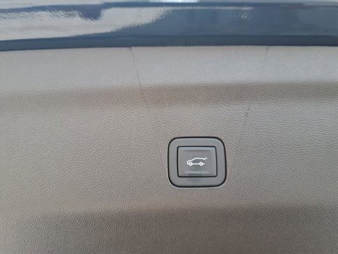 New 2026 GMC Yukon XL Elevation w/ Elevation Premium Package image 7