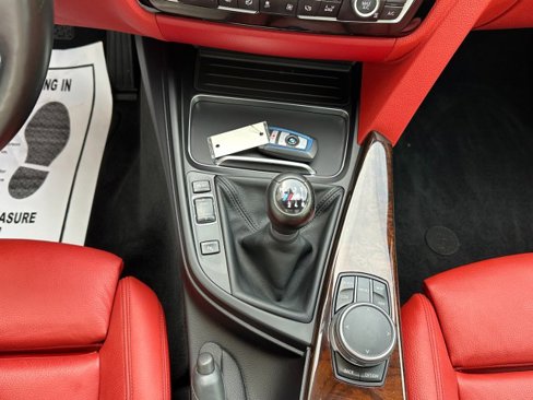 Used 2020 BMW 440i xDrive Coupe w/ M Sport Package image 22