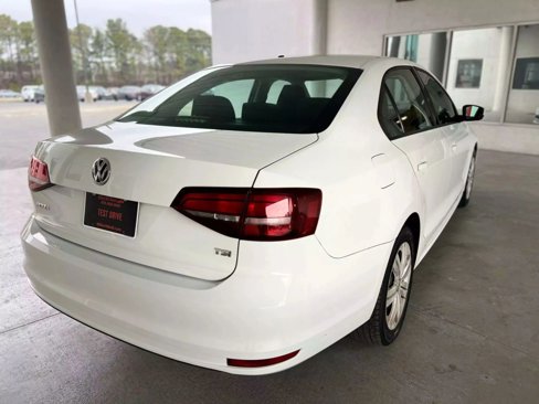 Used 2018 Volkswagen Jetta S image 7