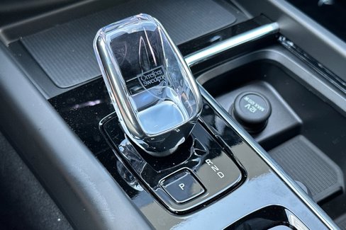 New 2026 Volvo XC60 B5 Ultra image 19
