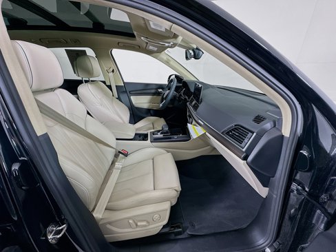 Used 2024 Audi Q5 2.0T Premium Plus w/ Premium Plus Package image 34
