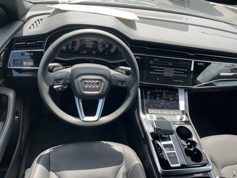 New 2025 Audi Q8 Premium image 14