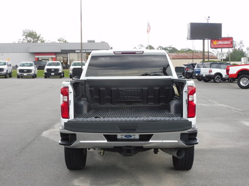 Used 2023 Chevrolet Silverado 2500 LT w/ Convenience Package image 7