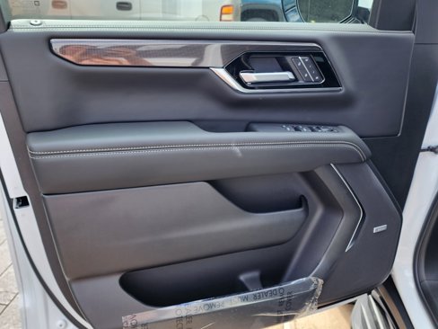 New 2026 GMC Yukon Elevation image 12