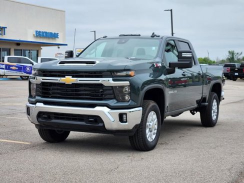 New 2025 Chevrolet Silverado 2500 LT image 2
