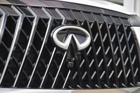 New 2026 INFINITI QX80 Sensory w/ Sport Exterior Package image 15
