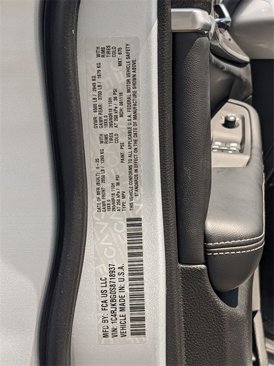 New 2025 Jeep Grand Cherokee L Limited image 27