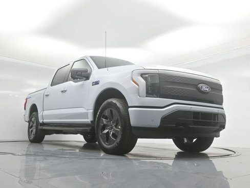 New 2025 Ford F150 Lightning XLT image 46