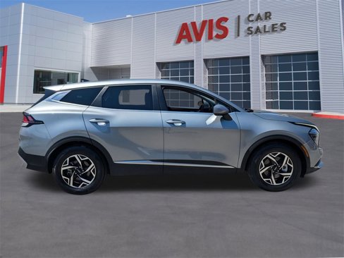 Used 2024 Kia Sportage LX image 5
