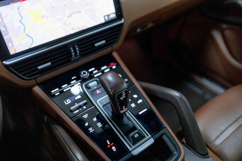 Used 2019 Porsche Cayenne E-Hybrid image 73