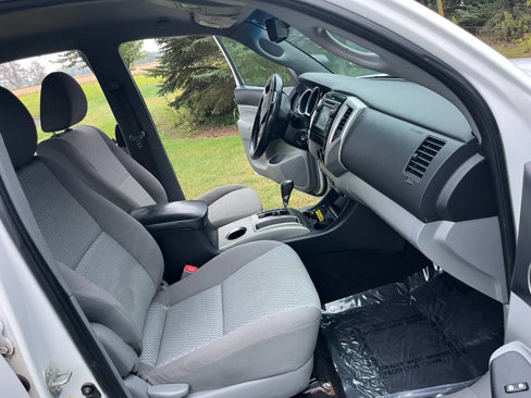 Used 2013 Toyota Tacoma 4x4 Double Cab image 5