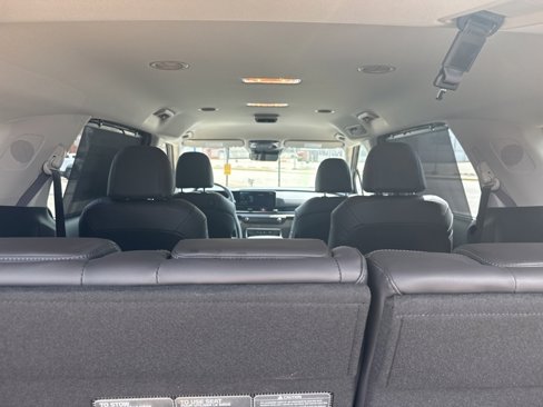 New 2026 Kia Carnival EX image 12