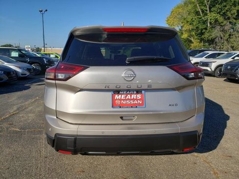 New 2026 Nissan Rogue SV image 5