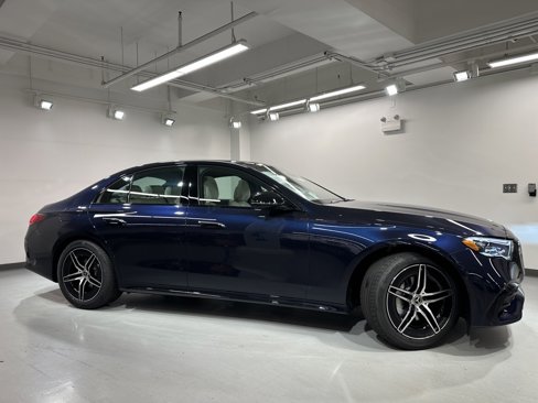 New 2026 Mercedes-Benz E 350 4MATIC Sedan image 10