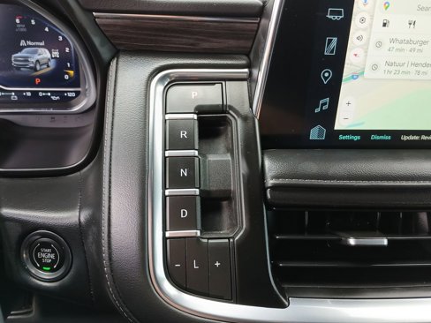 Used 2023 Chevrolet Tahoe Z71 w/ Luxury Package image 16