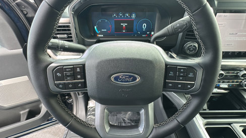 New 2025 Ford F350 Lariat w/ Lariat Ultimate Package image 18