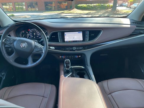 Used 2021 Buick Enclave Avenir w/ Avenir Technology Package image 17