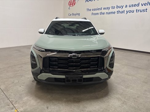 Used 2025 Chevrolet Equinox ACTIV w/ Convenience Package III image 9