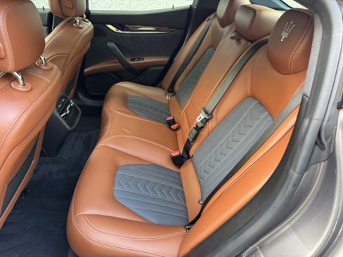 Used 2019 Maserati Ghibli S GranLusso image 9