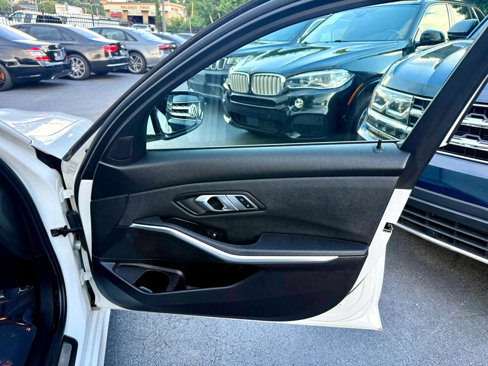 Used 2020 BMW 330i Sedan w/ Convenience Package image 23