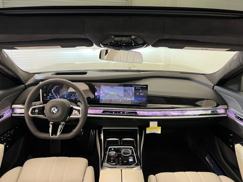 New 2026 BMW 740i w/ Executive Package image 16