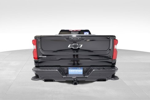 Certified 2024 Chevrolet Silverado 1500 High Country w/ Midnight Edition image 3