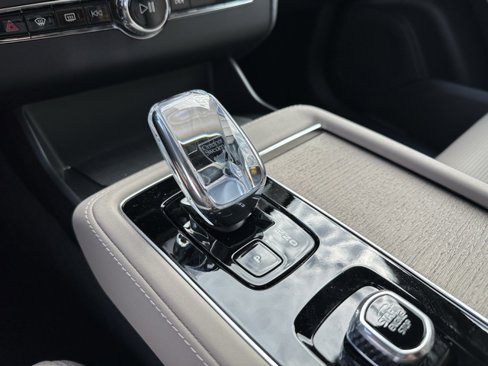 New 2026 Volvo XC90 B6 Ultra w/ Lounge Package image 14