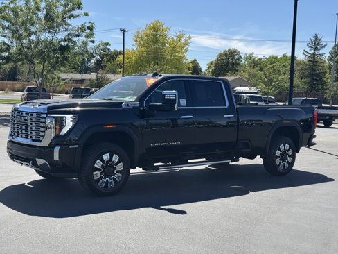 Used 2024 GMC Sierra 3500 Denali w/ Denali Reserve Package image 14