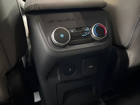 New 2025 Ford Explorer Active w/ Active Comfort Package image 38