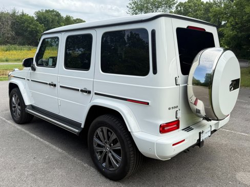 Used 2025 Mercedes-Benz G 550 image 4