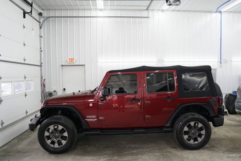 Used 2013 Jeep Wrangler Unlimited Sport image 7