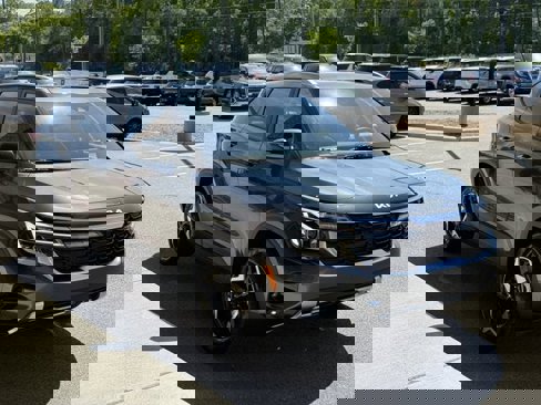Used 2025 Kia Seltos S image 8