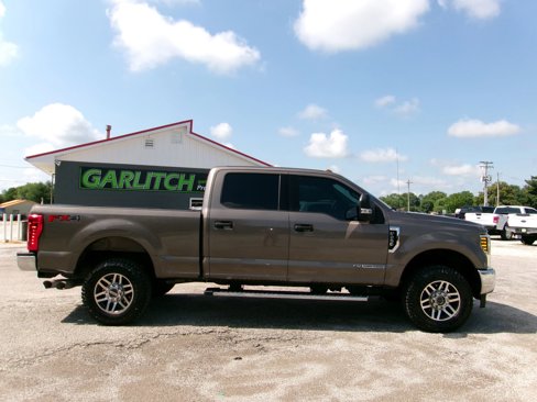 Used 2018 Ford F250 XLT w/ XLT Value Package image 4