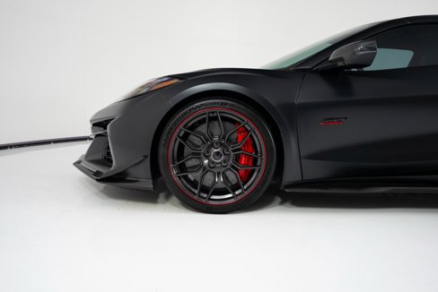 Used 2023 Chevrolet Corvette Z06 w/ Z07 Performance Package image 9