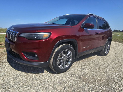 Used 2019 Jeep Cherokee Latitude w/ Popular Appearance Group image 1