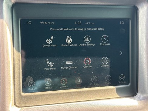 Used 2019 Dodge Challenger R/T w/ Driver Convenience Group image 15