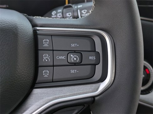 New 2025 Jeep Wagoneer 4WD w/ Convenience Group I image 31