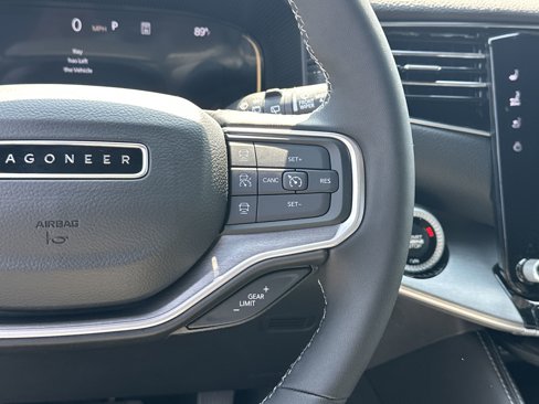 New 2025 Jeep Wagoneer L Series II image 20