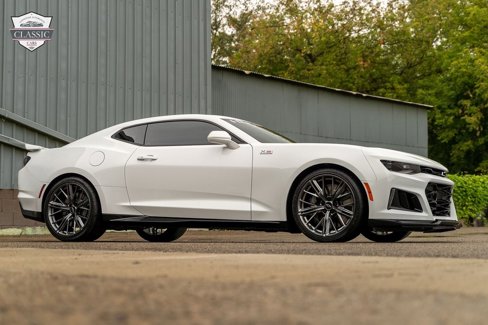 Used 2023 Chevrolet Camaro ZL1 image 11