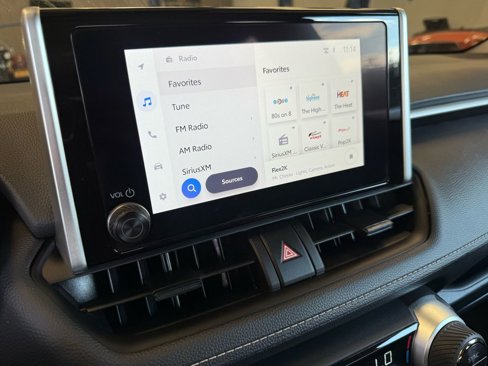 Used 2025 Toyota RAV4 XLE image 25