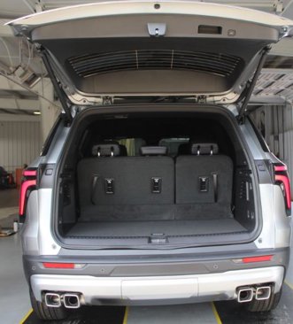 New 2026 Chevrolet Traverse LT w/ Driver Confidence Package image 11