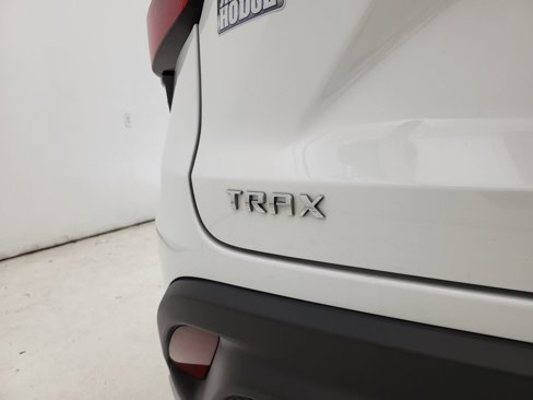 Used 2024 Chevrolet Trax LT image 18