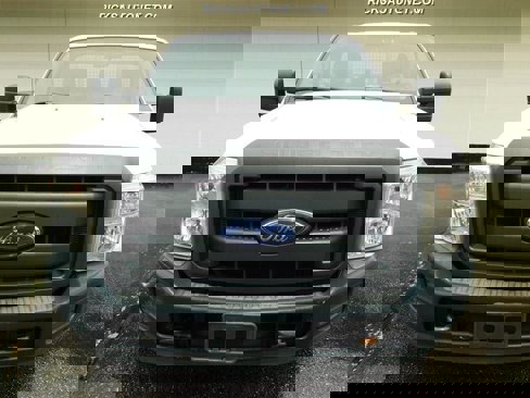 Used 2016 Ford F250 XL image 3